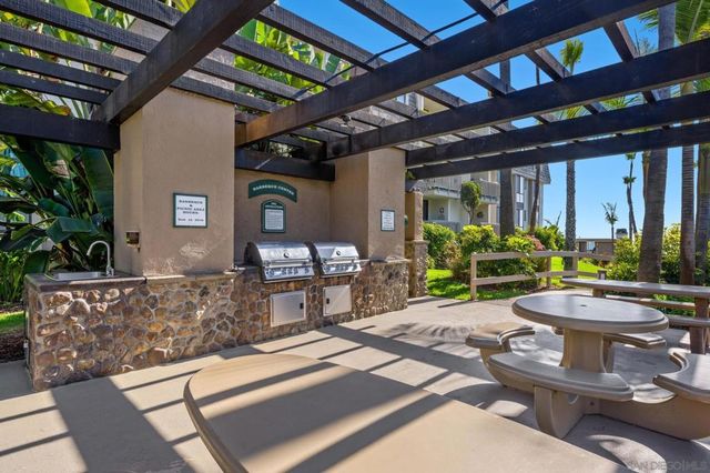 999 N Pacific St A20, Oceanside, CA 92054