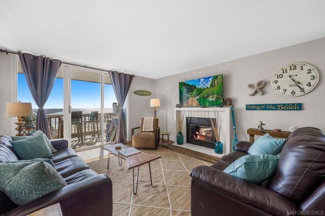 999 N Pacific St A20, Oceanside, CA 92054