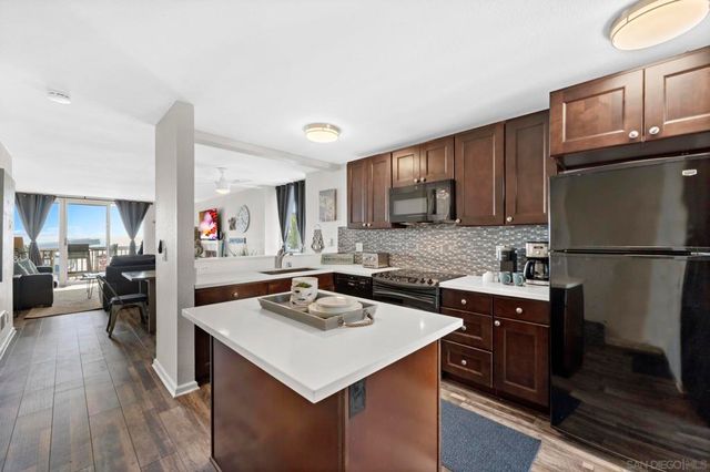 999 N Pacific St A20, Oceanside, CA 92054