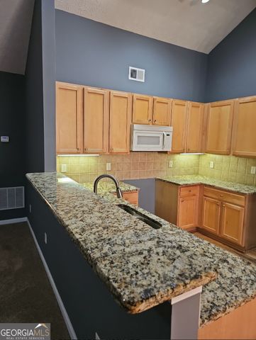 7124 Boulder Pass, Union City, GA 30291