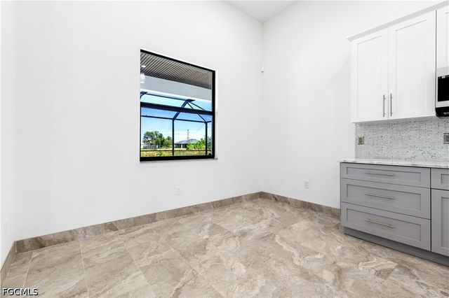 509 NE 5th TER, Cape Coral, FL 33909