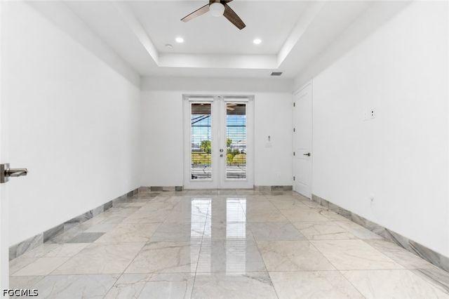 509 NE 5th TER, Cape Coral, FL 33909