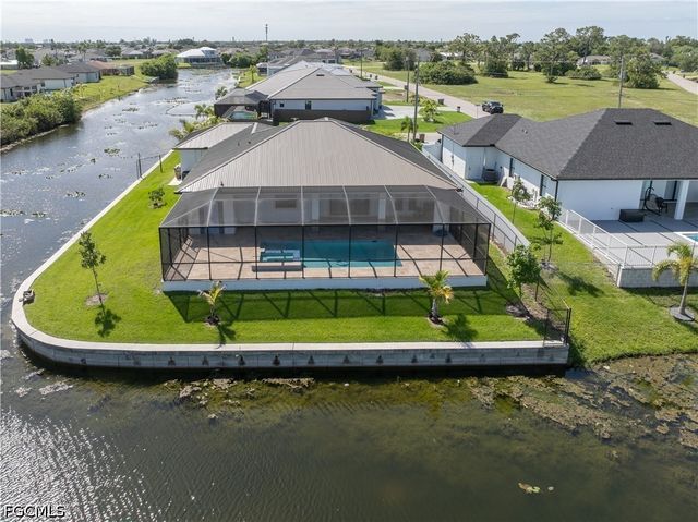 509 NE 5th TER, Cape Coral, FL 33909