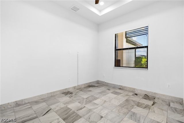 509 NE 5th TER, Cape Coral, FL 33909