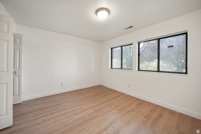 889 S FOX HILL DR, Spanish Fork, UT 84660