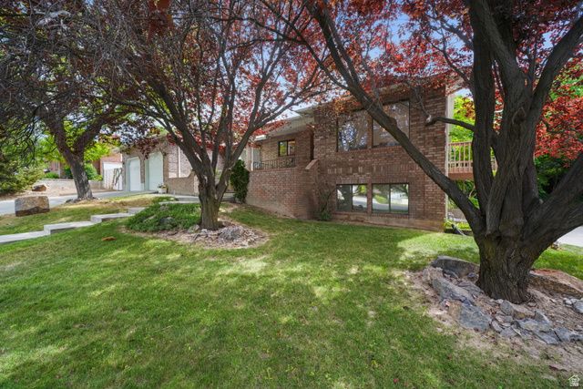 889 S FOX HILL DR, Spanish Fork, UT 84660