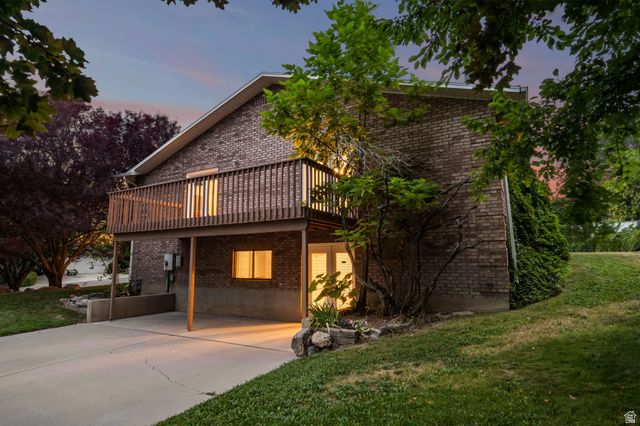 889 S FOX HILL DR, Spanish Fork, UT 84660