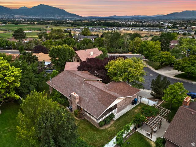 889 S FOX HILL DR, Spanish Fork, UT 84660