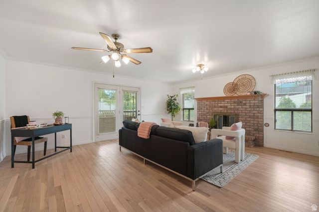 889 S FOX HILL DR, Spanish Fork, UT 84660