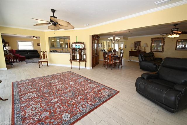 4520 Vinsetta AVE, North Fort Myers, FL 33903