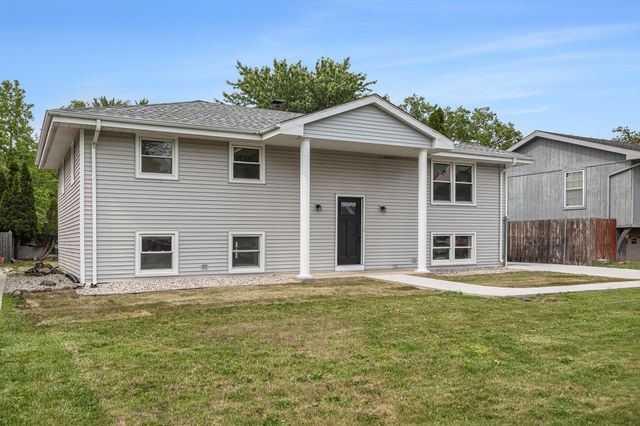 1819 Magnolia Lane, Munster, IN 46321