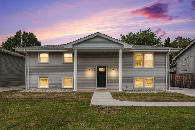 1819 Magnolia Lane, Munster, IN 46321