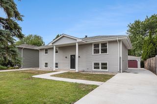 1819 Magnolia Lane, Munster, IN 46321