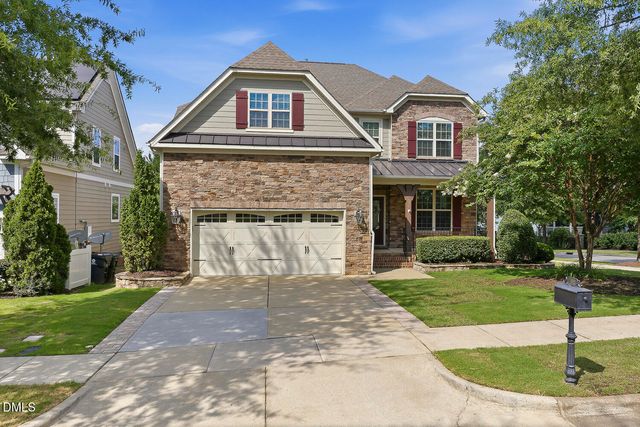 300 Silver Bluff Street, Holly Springs, NC 27540