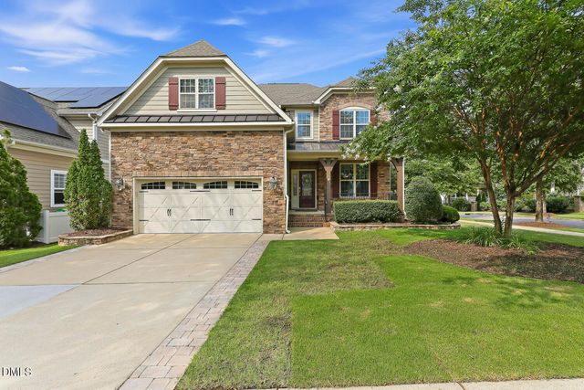 300 Silver Bluff Street, Holly Springs, NC 27540
