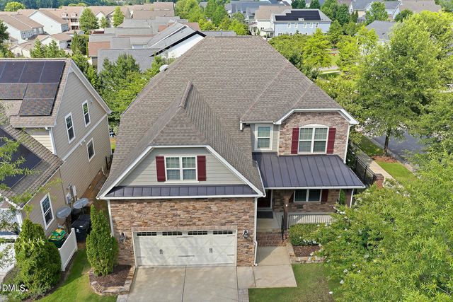 300 Silver Bluff Street, Holly Springs, NC 27540