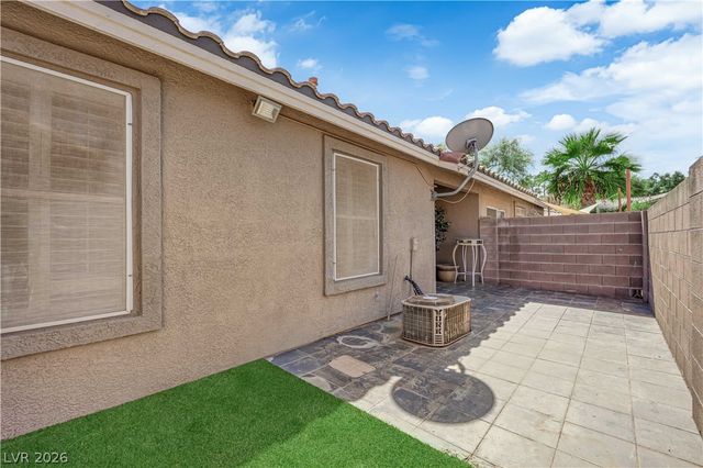 379 Blanca Springs Drive, Henderson, NV 89014