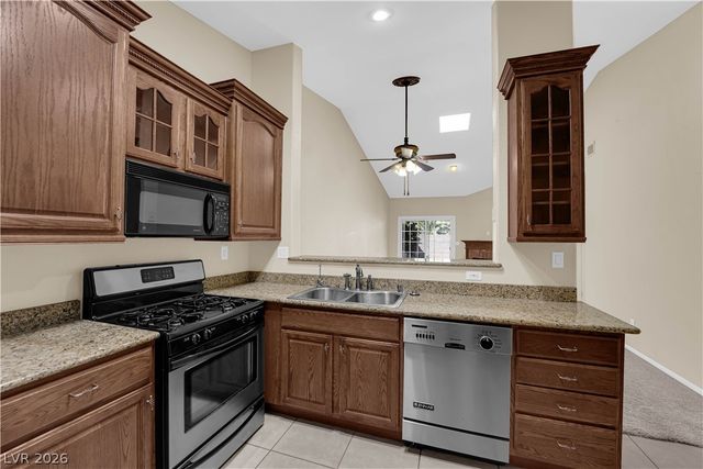 379 Blanca Springs Drive, Henderson, NV 89014