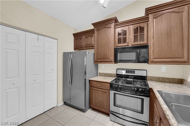 379 Blanca Springs Drive, Henderson, NV 89014