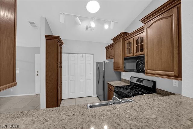 379 Blanca Springs Drive, Henderson, NV 89014