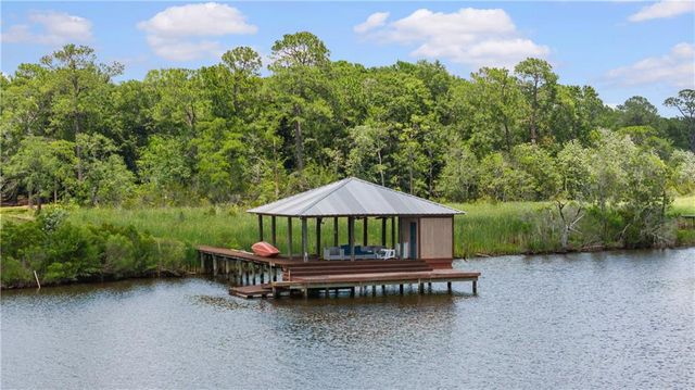 2637 Robin Hood Drive, Mobile, AL 36605