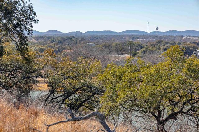 000 River PL, Johnson City, TX 78636