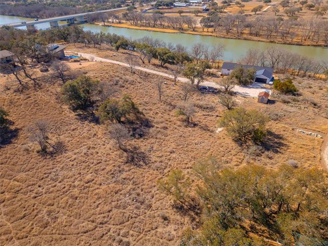 000 River PL, Johnson City, TX 78636