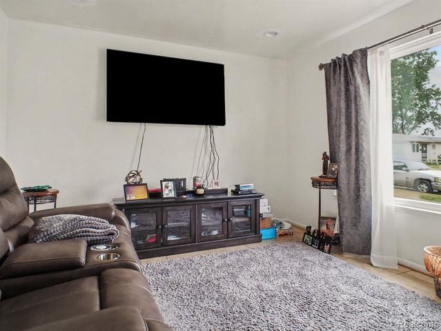 1617 Russett Place, Flint, MI 48504