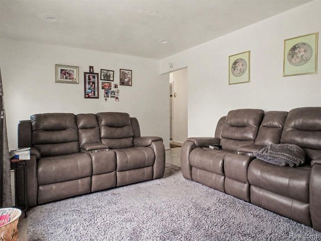 1617 Russett Place, Flint, MI 48504