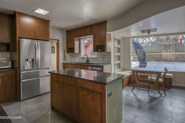 728 N Pearl Avenue, Joplin, MO 64801