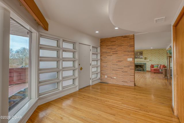 728 N Pearl Avenue, Joplin, MO 64801