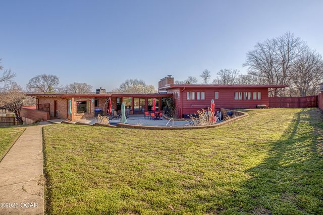 728 N Pearl Avenue, Joplin, MO 64801