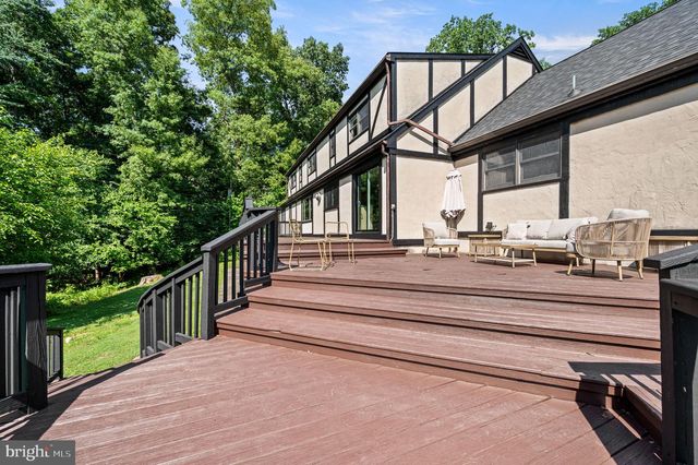 41 DEVON DR, Reading, PA 19606