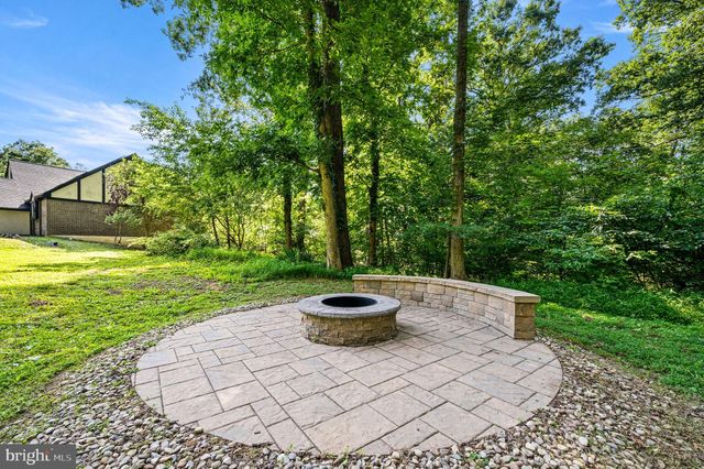 41 DEVON DR, Reading, PA 19606