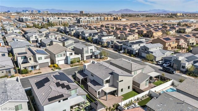 4121 Railhead Pass Avenue, Las Vegas, NV 89141