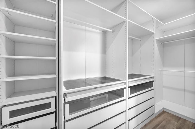 4121 Railhead Pass Avenue, Las Vegas, NV 89141