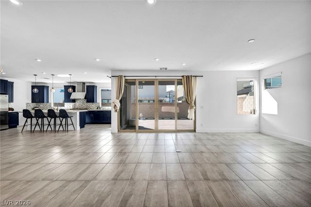 4121 Railhead Pass Avenue, Las Vegas, NV 89141