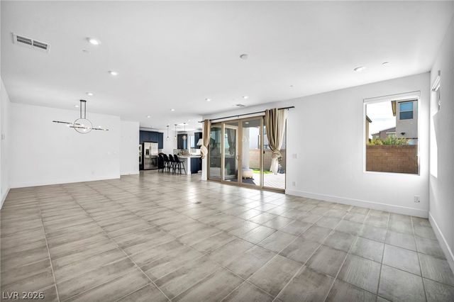 4121 Railhead Pass Avenue, Las Vegas, NV 89141