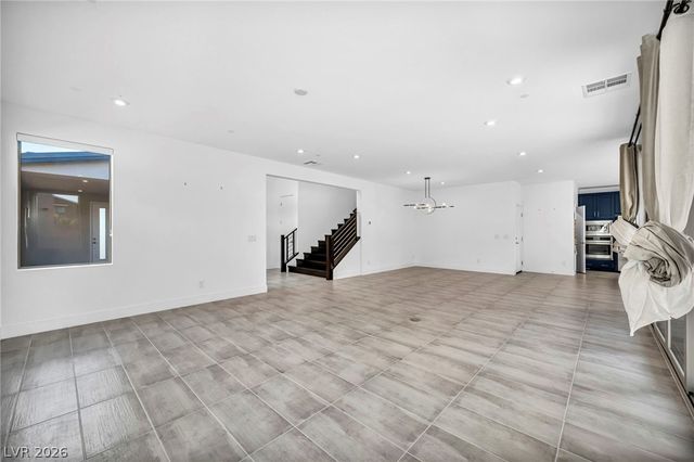 4121 Railhead Pass Avenue, Las Vegas, NV 89141