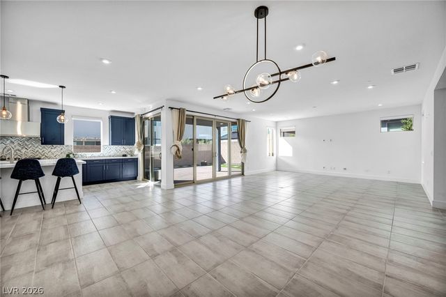 4121 Railhead Pass Avenue, Las Vegas, NV 89141