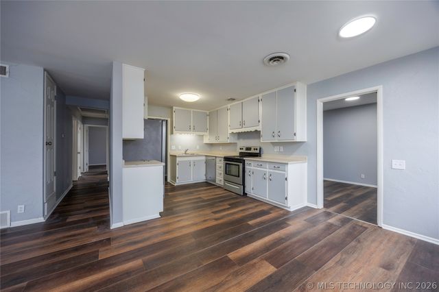 408 Cumberland Drive, Bartlesville, OK 74003