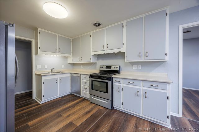 408 Cumberland Drive, Bartlesville, OK 74003