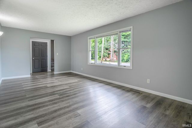 2419 S Beck Lane, Lafayette, IN 47909