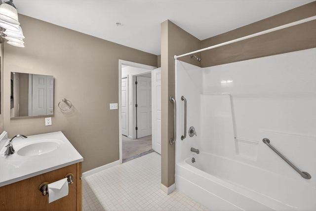 601 Route 28 105, Harwich, MA 02646
