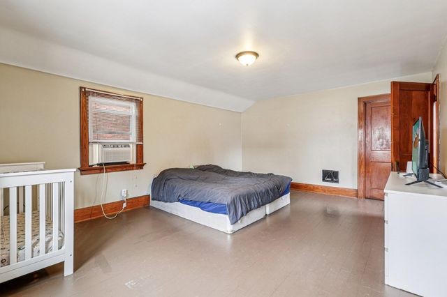 611 W 11th Street, Covington, KY 41011