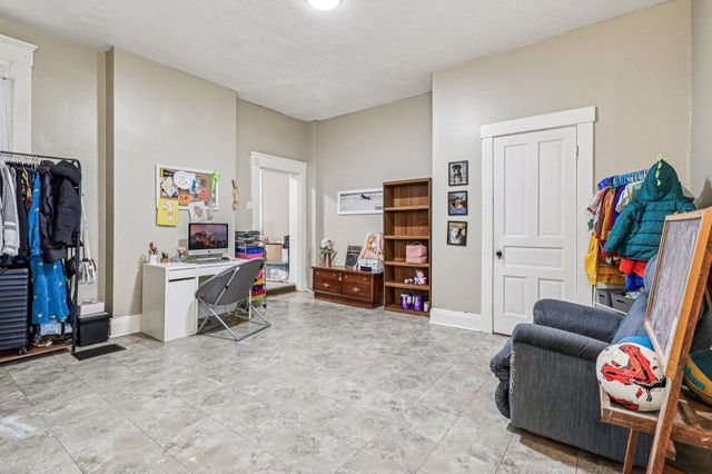 611 W 11th Street, Covington, KY 41011