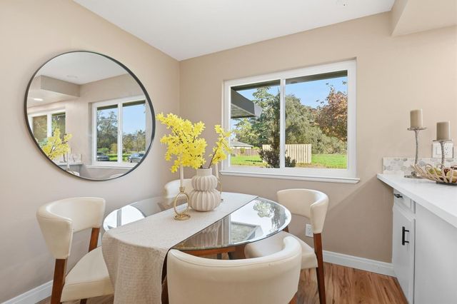 195 Baxter Ave, Sacramento, CA 95815