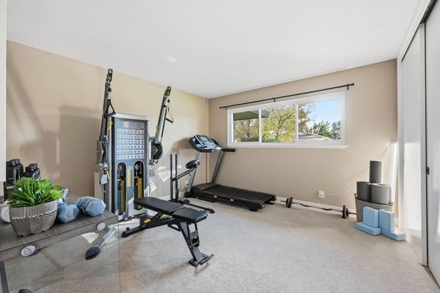 195 Baxter Ave, Sacramento, CA 95815