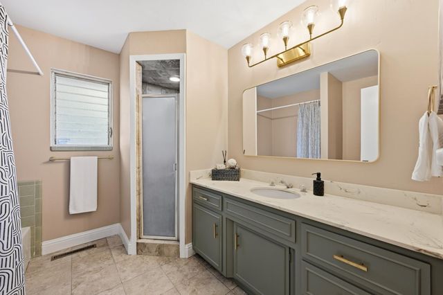 195 Baxter Ave, Sacramento, CA 95815