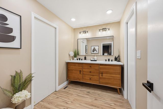 195 Baxter Ave, Sacramento, CA 95815